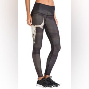 Teeki Deer Medicine Hot Pant in Charcoal Cattle Leggings Size XS